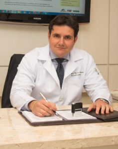 Prof. Dr. Eduardo Baptistella - Otorrinolaringologia em Curitiba