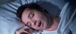 Como parar de roncar – dicas que podem ajudar a ter um sono melhor