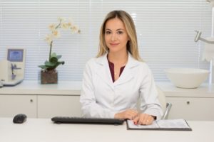 Dra. Ana Paola Baptistella - Oftalmologia em Curitiba